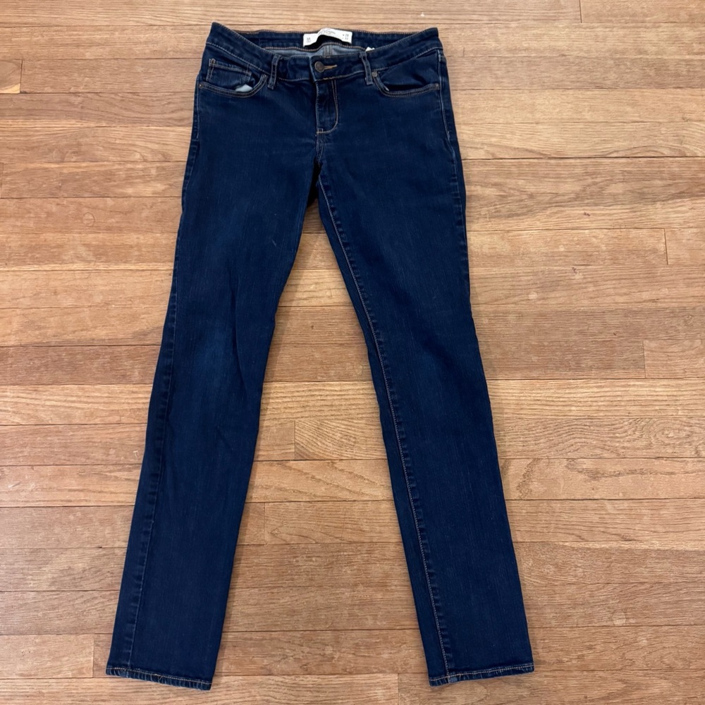 Abercrombie & Fitch dark wash skinny jeans pants size 6
 b79